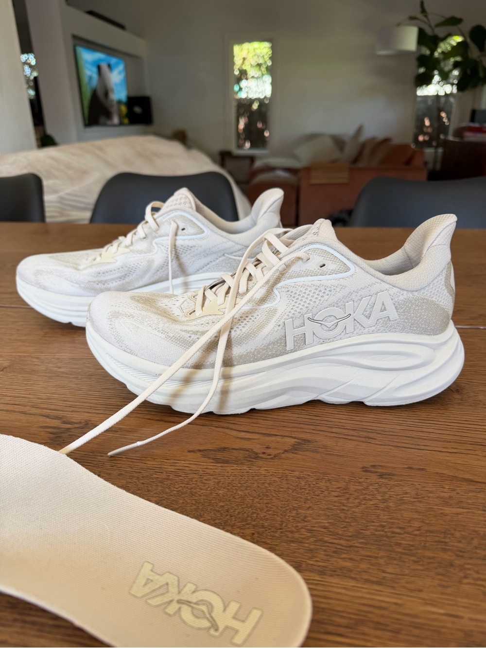 Hoka Men's Clifton Size 10.5 Cream / Off-White / Oat Milk / Eggnog